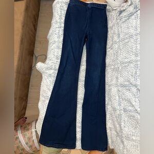 Abercrombie & Fitch boot, cut dark jeans